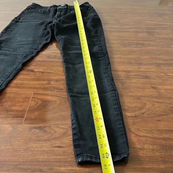 Black Skinny Jeans - Picture 4 of 9